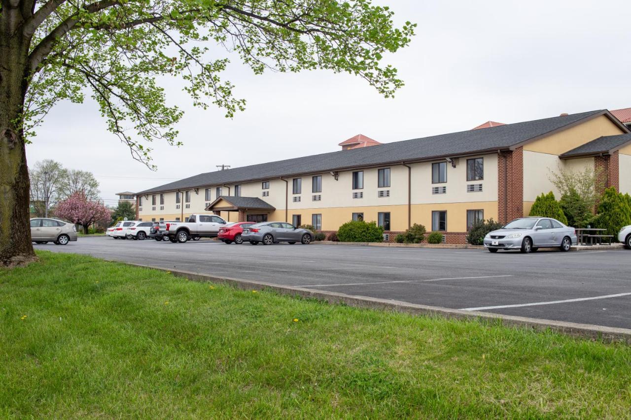 Eastbrook Inn Ronks Exterior foto