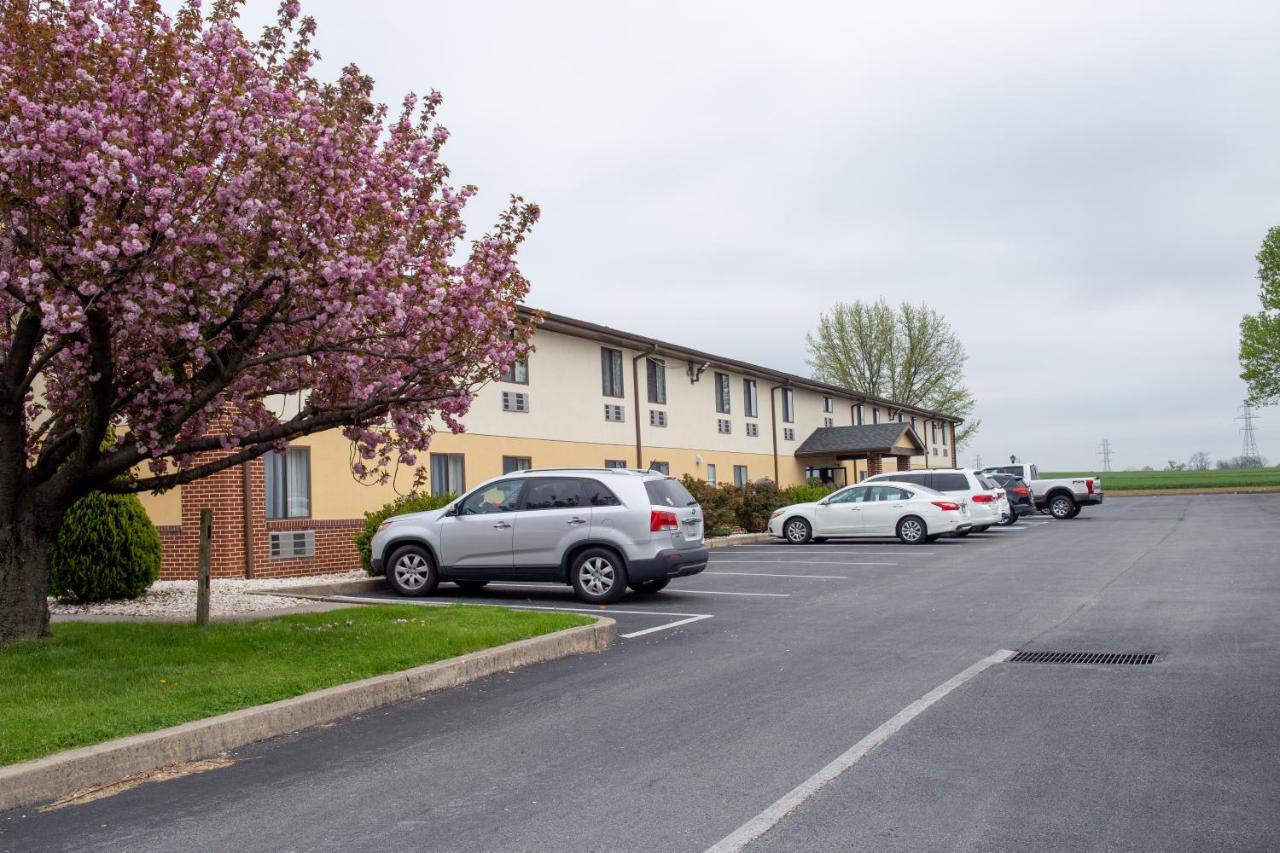 Eastbrook Inn Ronks Exterior foto